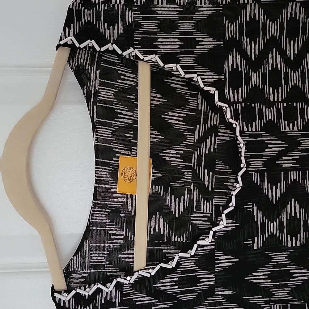 Ruby Rd. Sleeveless Blouse - Picture 4 of 5